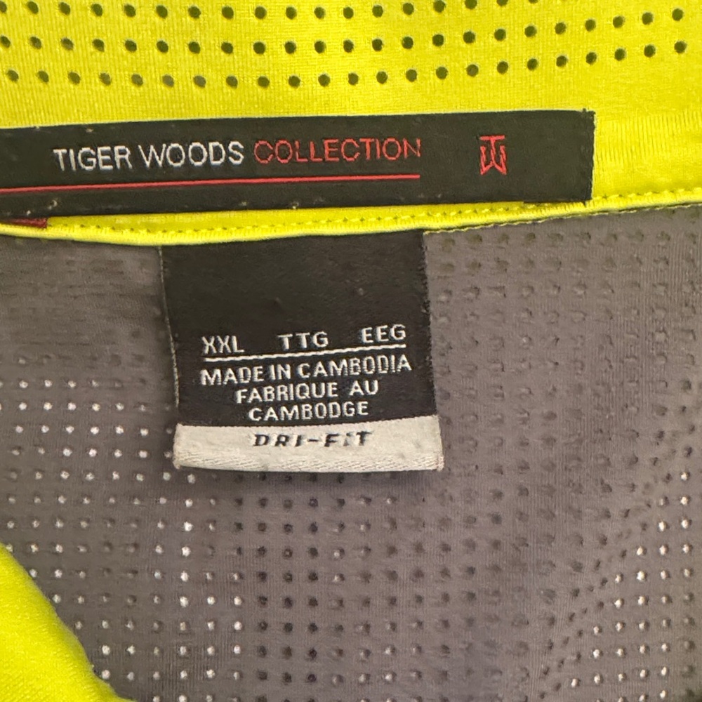 Nike Men's Yellow and Black Gradient Polo - Tiger Woods Collection - Picture 2 of 6